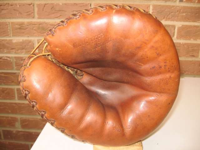 Aaron Robinson MacGregor Goldsmith G176